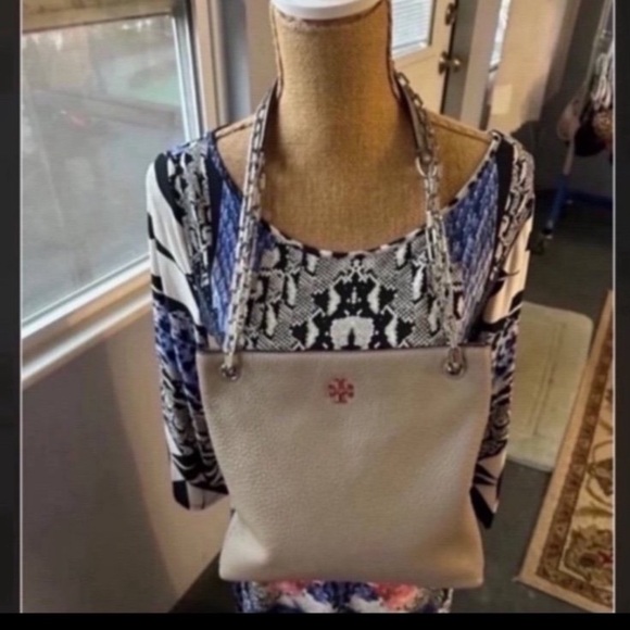 Tory Burch Gray Shoulder Bag with Classic Design - Picture 1 of 7